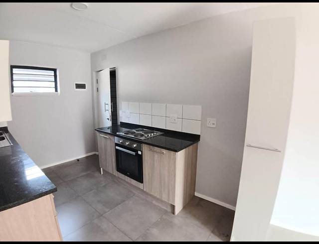 2 BEDROOM PROPERTY TO RENT IN NOORDWYK